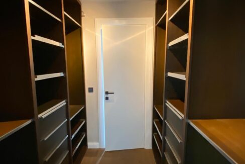 38deb1e5-8001-4431-adf4-a567320f71de