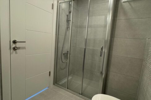 67eb8bc4-e2c1-4a39-b021-52fb65570de0