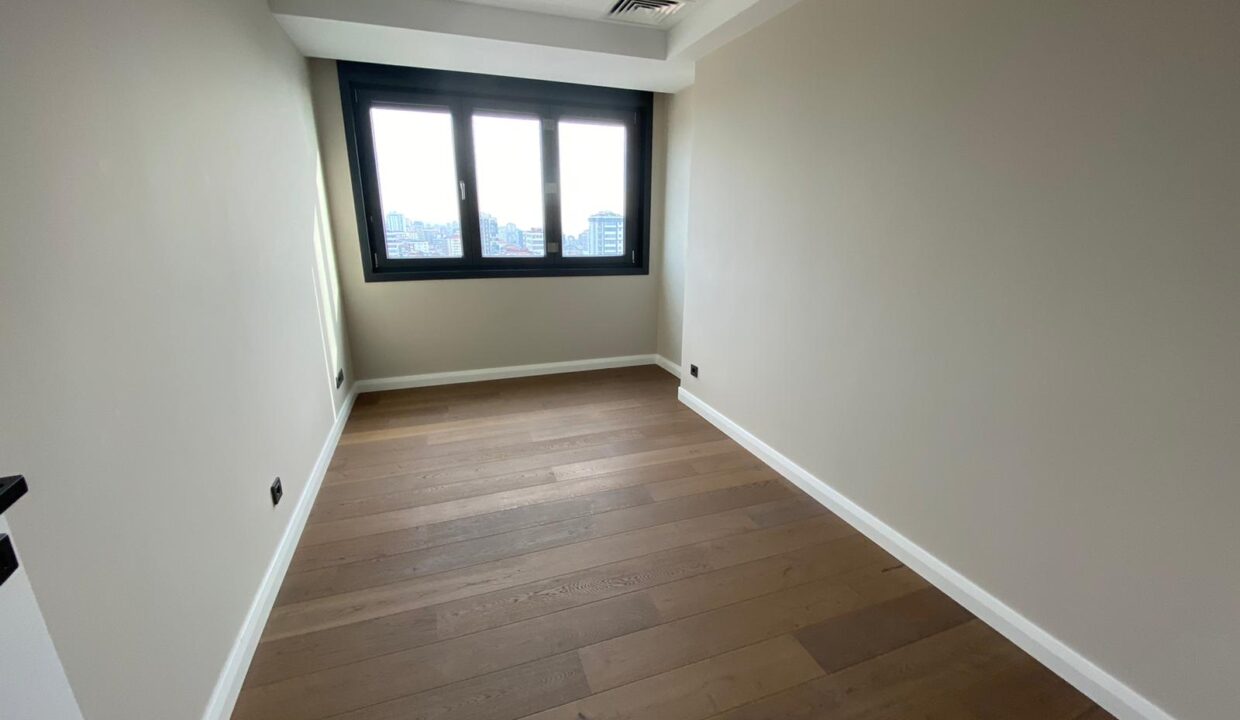 70603795-5dee-484d-a5e3-0e25f64892f8