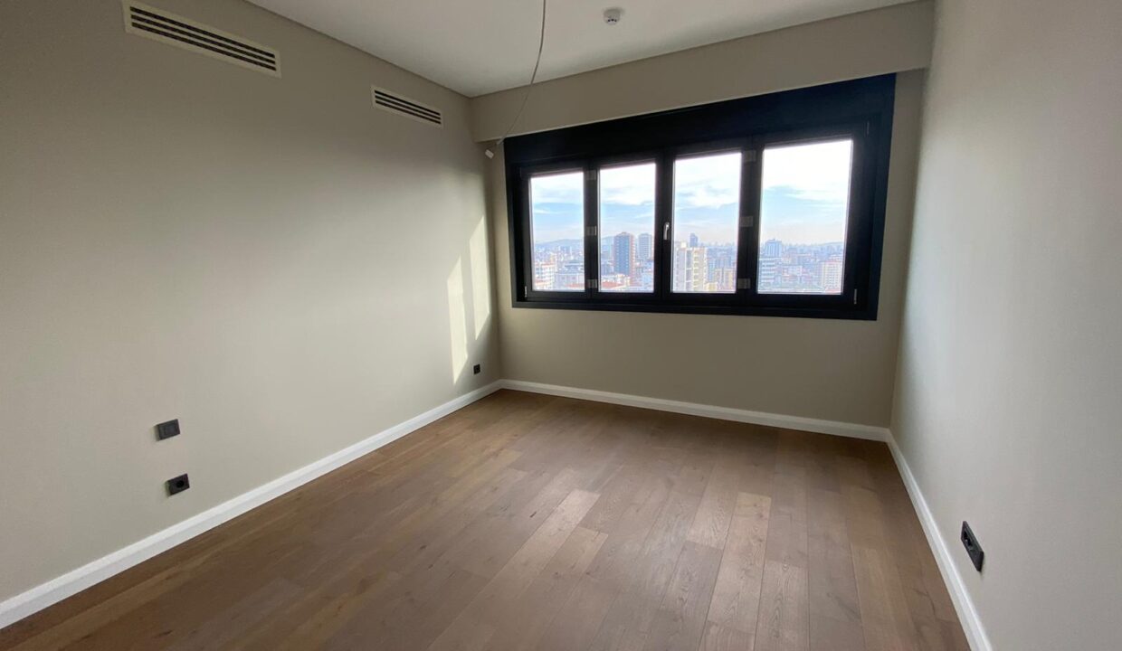 8d49c2e7-e0c6-490b-8d93-fdf391c65fd5