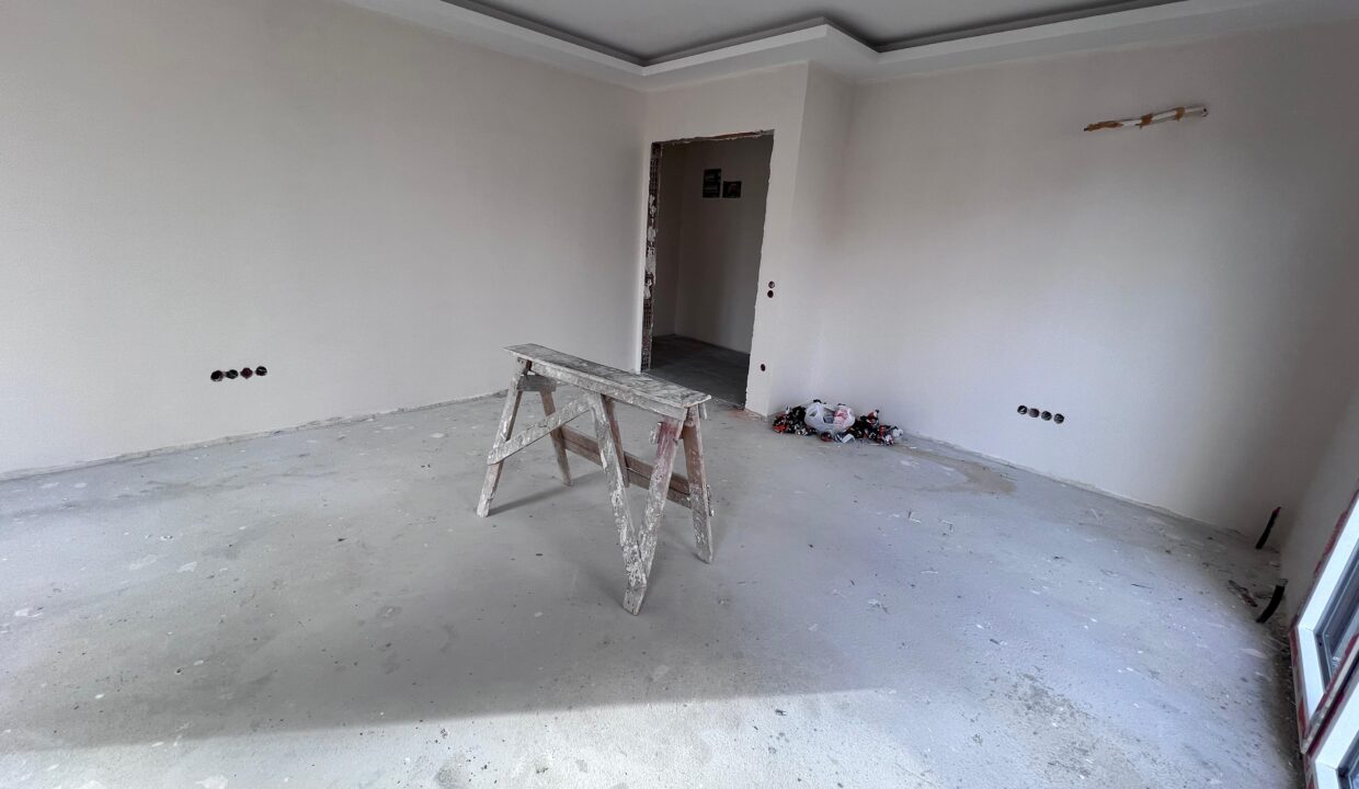 WhatsApp Image 2024-11-18 at 10.35.19 (2)