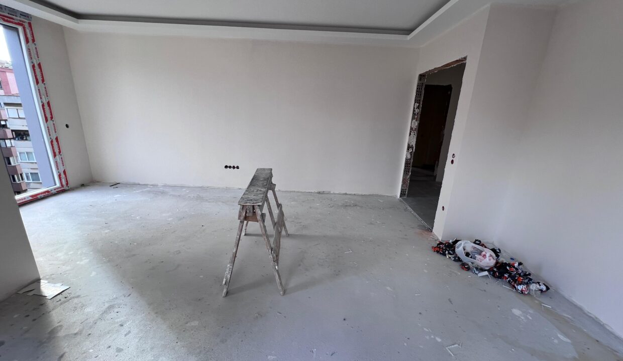 WhatsApp Image 2024-11-18 at 10.35.20 (2)