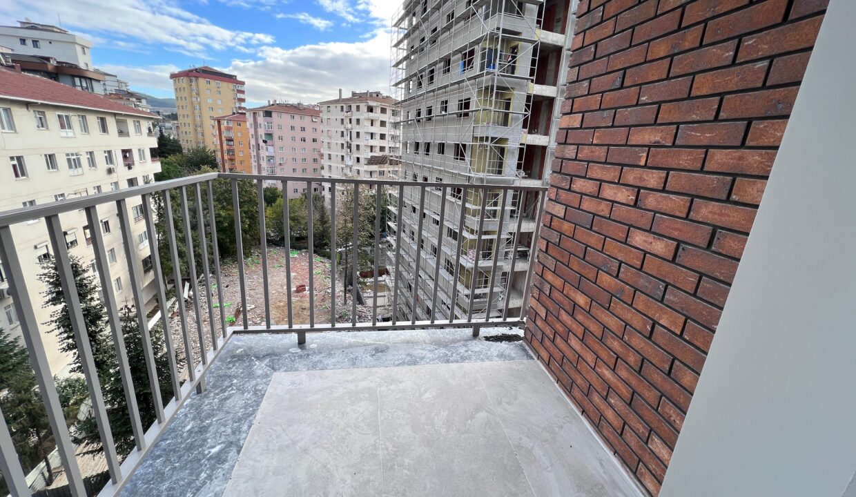 WhatsApp Image 2024-11-18 at 10.35.20 (4)