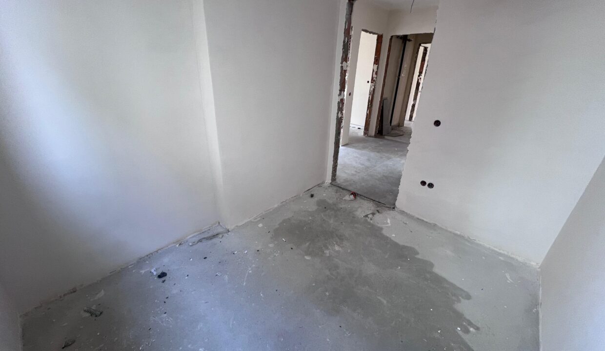 WhatsApp Image 2024-11-18 at 10.35.33 (2)