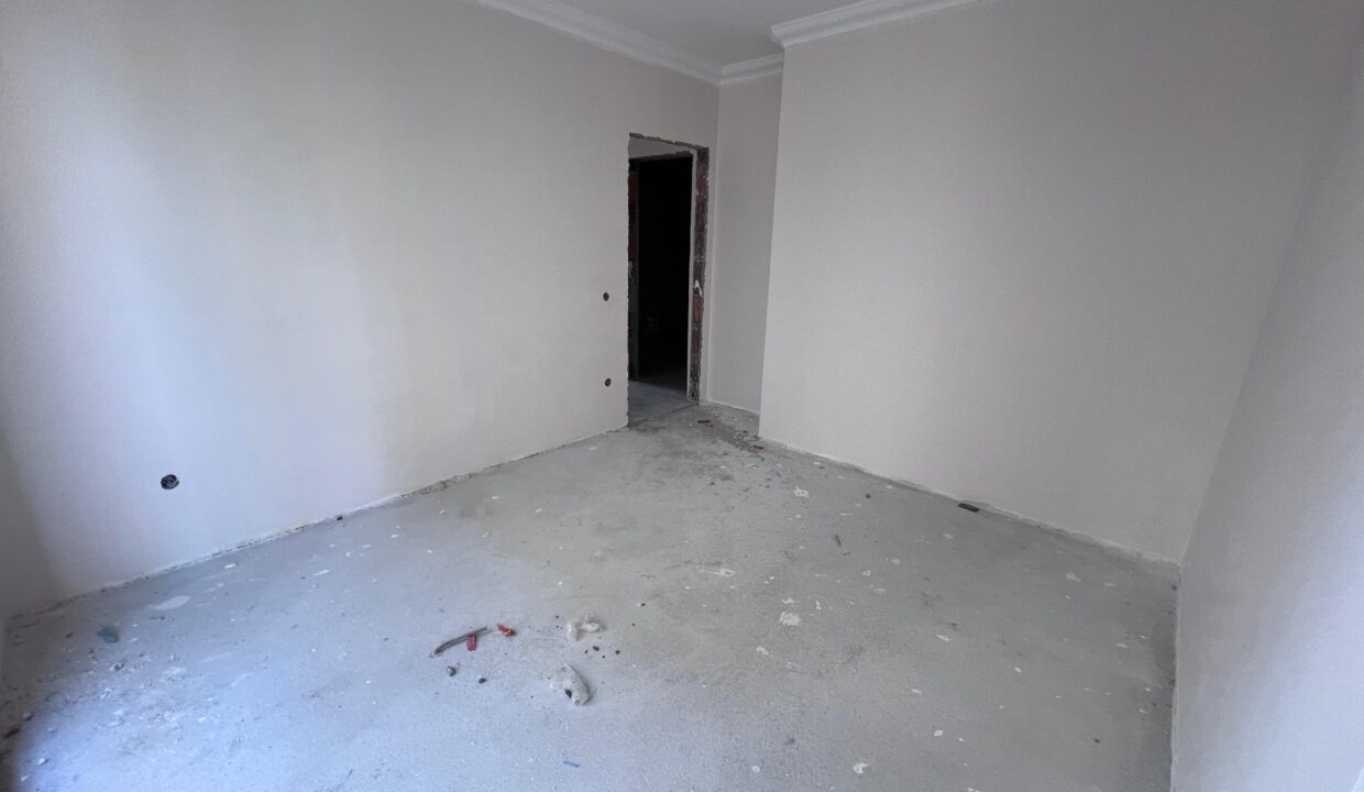 WhatsApp Image 2024-11-18 at 10.35.35 (1)