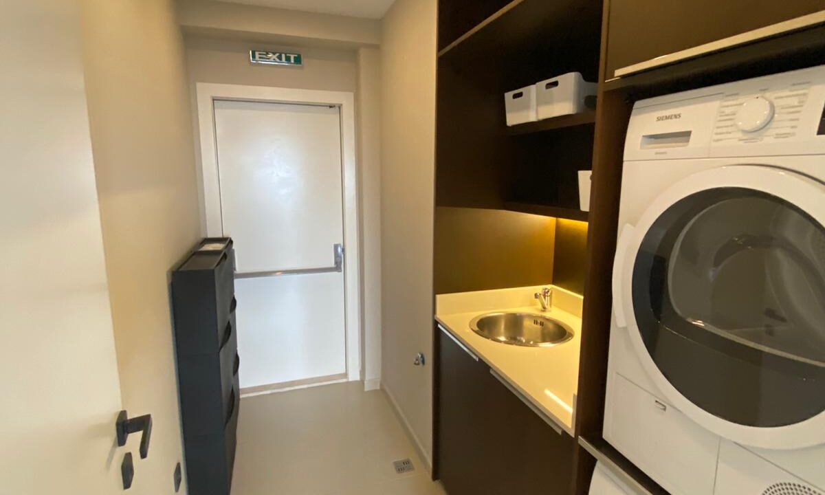 b211c227-ffda-4800-bb13-a0e0c297bb8c