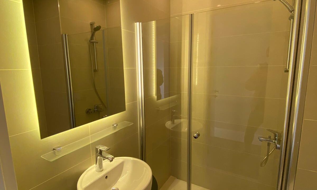 c970d250-3672-4e95-9472-a526fcd7674b