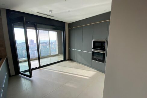 dc729448-d44a-4fb1-956c-a231d350d69f