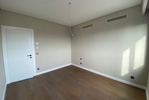 e2deb520-2797-4be6-9cd4-045d3ea7c87c