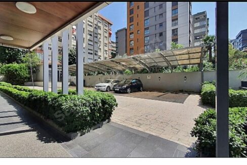 b770582c-e869-43cf-9e33-3664fbced6f0