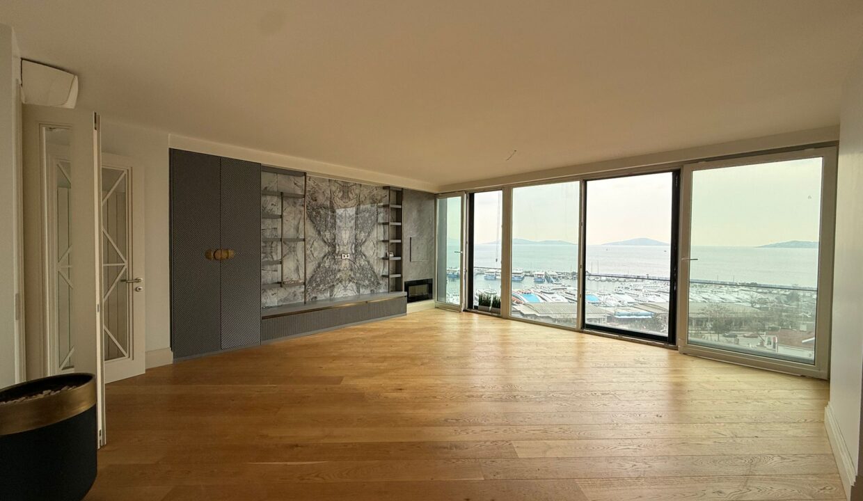 WhatsApp Image 2026-03-05 at 09.41.42 (1)