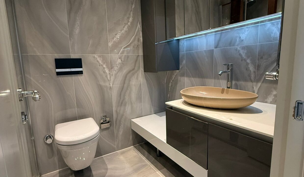 WhatsApp Image 2026-03-05 at 09.41.43 (2)