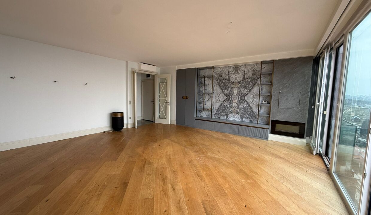 WhatsApp Image 2026-03-05 at 09.41.44 (2)