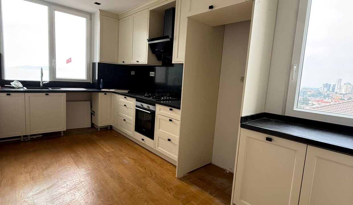 WhatsApp Image 2026-03-05 at 09.41.49 (2)