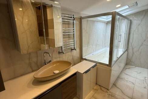 WhatsApp Image 2026-03-05 at 09.41.50 (2)